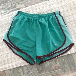 Nike Women's 3'' Dry Tempo Core Running Shorts